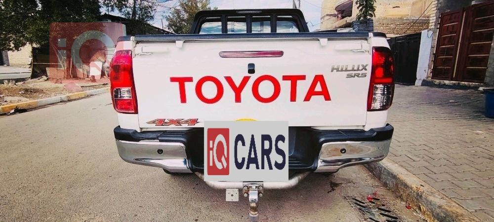 تويوتا هايلوكس